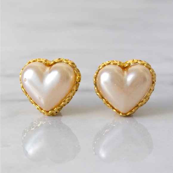 Chanel Vintage S/S1992 Pearl Heart Gold Collection 28 Clip Earrings Brooch Set - Picture 4 of 13